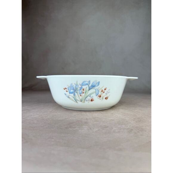 Vintage Pyrex Blue Iris 7 3/4 Round Casserole Dish Bowl Made in England - Picture 4 of 9